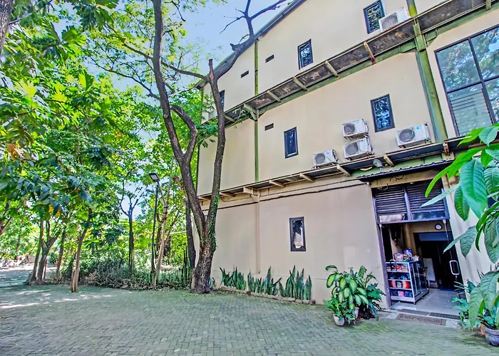 OYO Life 2928 Rumah Ceria Semarang