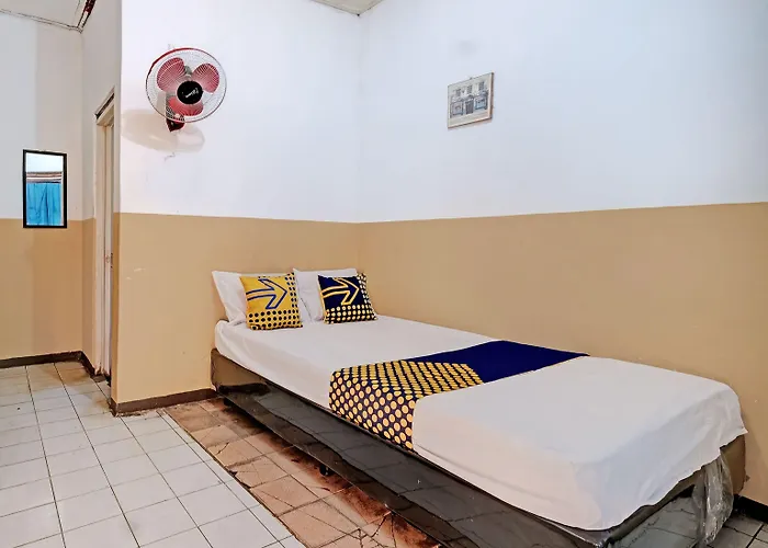 Spot On 92983 Hotel Ayu Semarang